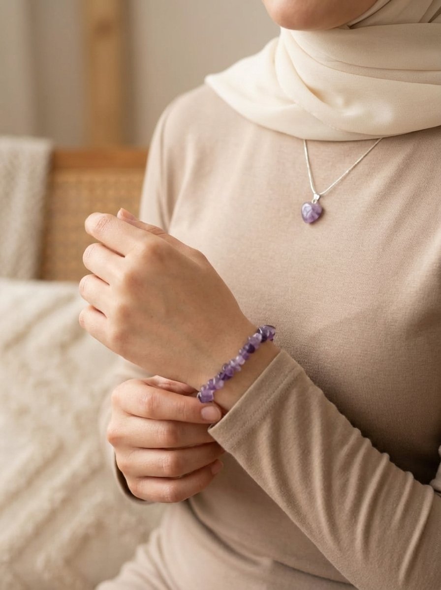 Silver_chain_heart_202604061635